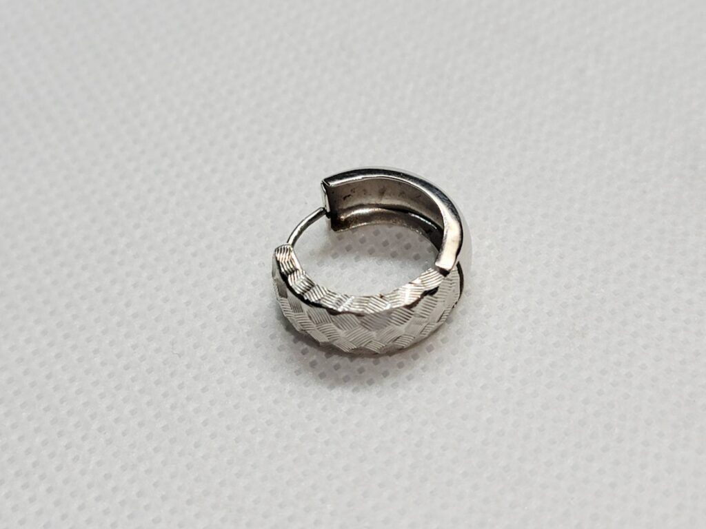 K14WG ピアス 1.3g