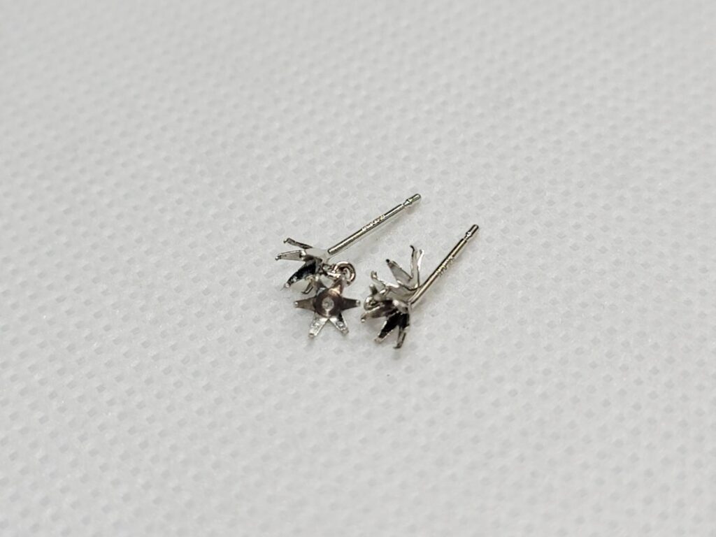 K14WG ピアス 0.2g